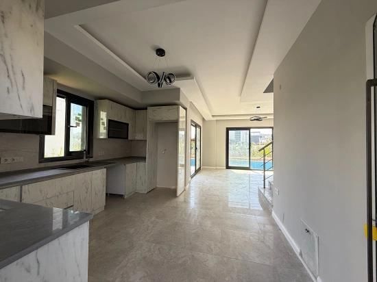 3+1 Duplex-sommerhaus Mit Pool In Seferihisar Doğanbey