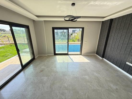 3+1 Duplex-sommerhaus Mit Pool In Seferihisar Doğanbey
