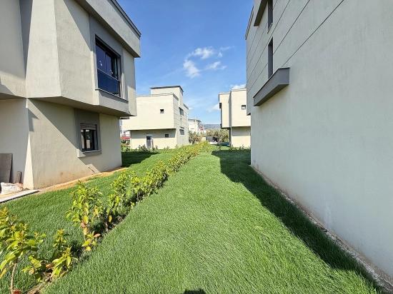 3+1 Duplex-sommerhaus Mit Pool In Seferihisar Doğanbey