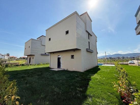 3+1 Duplex-sommerhaus Mit Pool In Seferihisar Doğanbey
