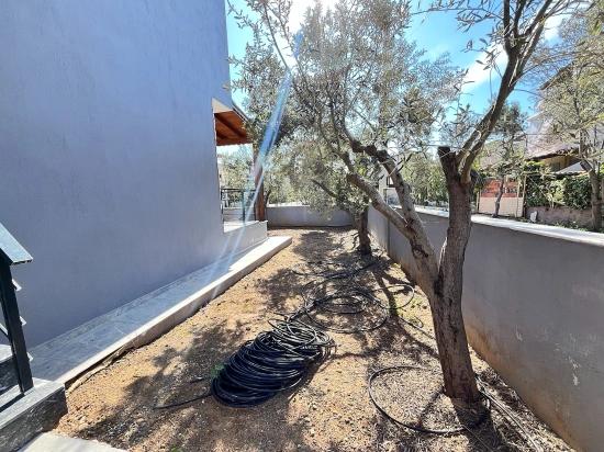 Brandneue, Freistehende 3+1-zimmer-villa Mit Großem Garten In Seferihisar Doğanbey Zu Verkaufen