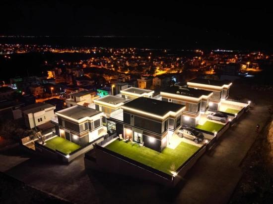 Freistehendes Einfamilienhaus In Seferihisar Doğanbey Mit Großem Garten Und Panoramablick Auf Das Meer Zu Verkaufen