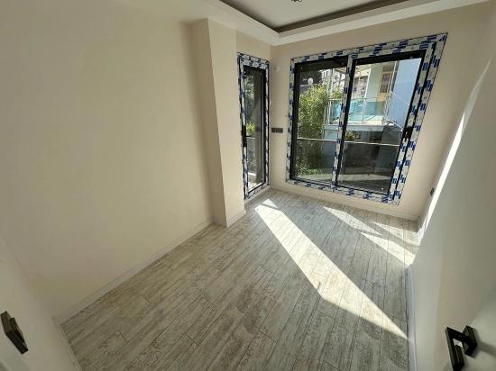 2+1 Brandneue Maisonette-villa Mit Garten Zum Verkauf Im Zentrum Von Seferihisar Ürkmez