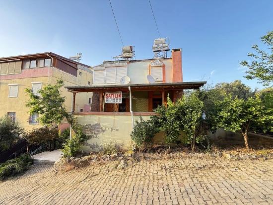 1+1 Wohnung Zum Verkauf 200 Meter Vom Meer Entfernt In Seferihisar Ürkmez