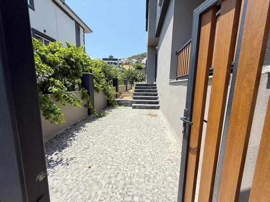 3+1 Villa Mit Meerblick Und Garten In Seferihisar Doğanbey Zu Verkaufen