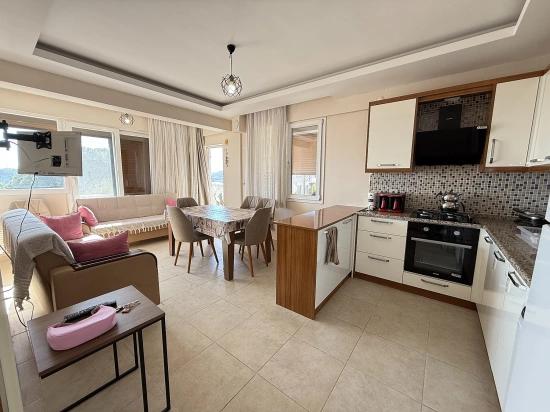 Neue 3+1-Wohnung Mit Meer- Und Naturblick Im Zentrum Von Gumuldur Zu Verkaufen