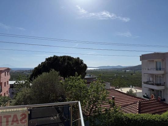 Neue 3+1-wohnung Mit Meer- Und Naturblick Im Zentrum Von Gumuldur Zu Verkaufen
