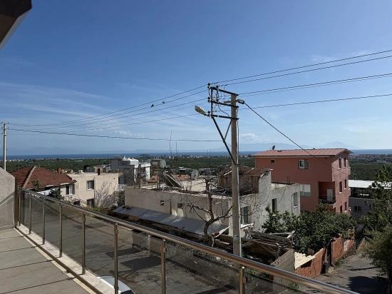 Neue 3+1-wohnung Mit Meer- Und Naturblick Im Zentrum Von Gumuldur Zu Verkaufen