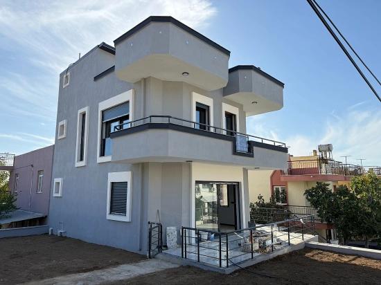3+1 Eckvilla Mit Meerblick Und Separater Küche In Ürkmez