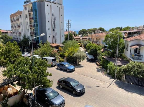 Luxuriöse Und Komfortable Duplex-villa Am Meer In Seferihisar Ürkmez Zu Verkaufen