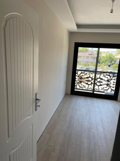 Luxuriöse Und Komfortable Duplex-villa Am Meer In Seferihisar Ürkmez Zu Verkaufen