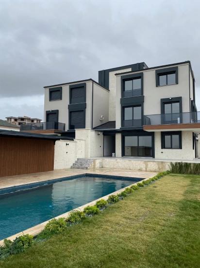 750 Quadratmeter Große Luxusvilla Mit 4 + 2 Privaten Pools Zum Verkauf In Izmir Seferihisar Düzce