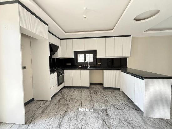 Brandneue, Freistehende Luxusvilla Mit Pool In Seferihisar Doğanbey Zu Verkaufen