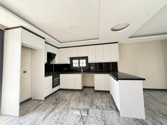 Brandneue, Freistehende Luxusvilla Mit Pool In Seferihisar Doğanbey Zu Verkaufen