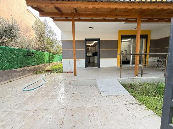 3 + 1 Brandneue Villa Mit Großem Garten Zum Verkauf In Seferihisar Doğanbey