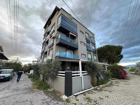 2+1 Erdgeschosswohnung Zum Verkauf In Seferihisar Doğanbey, 200 M Vom Meer Entfernt