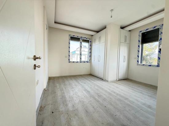 Nur Brandneue Freistehende 3+1-zimmer-villa Mit Garten In Doğanbey, Seferihisar Zu Verkaufen.