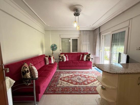 2+1-zimmer-wohnung (80 M²) Im Zentrum Von Seferihisar Ürkmez Zu Verkaufen, Keine Renovierungsarbeiten Erforderlich