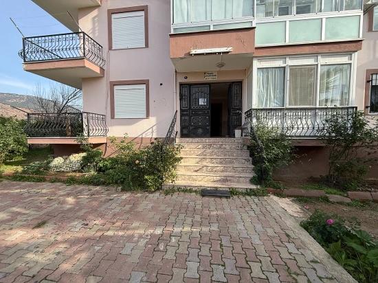 2+1-zimmer-wohnung (80 M²) Im Zentrum Von Seferihisar Ürkmez Zu Verkaufen, Keine Renovierungsarbeiten Erforderlich