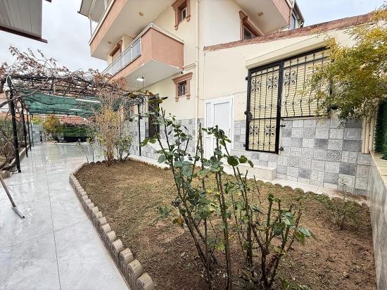 5+1-Maisonette-Villa Mit Großem Garten In Doğanbey, Seferihisar Zu Verkaufen