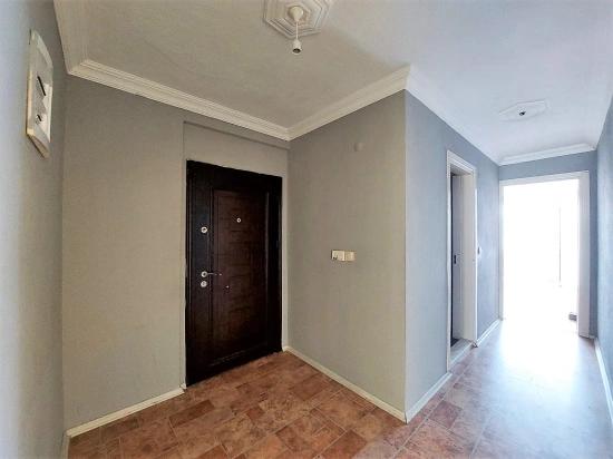 2+1 Wohnung Zum Verkauf Im Zentrum Von Seferihisar Ürkmez, Separate Küche