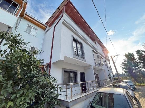 Großzügige 3+1 Villa/Sommerhaus Zu Einem Erschwinglichen Preis In Ürkmez, Seferihisar Zu Verkaufen.