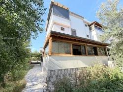 3+1-Zimmer Einfamilienhaus Zu verkaufen in Cumhuriyet Bz. Seferihisar Doğanbey - 180 m²