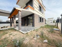 3+1-Zimmer Villa Zu Verkaufen in Cumhuriyet Bz. Seferihisar Doğanbey - 205 m²
