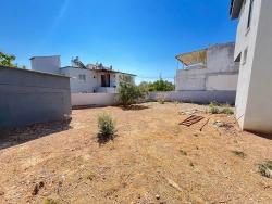 Freistehende Villa Mit 3 Schlafzimmern Und Einem Zusätzlichen Zimmer (Elternschlafzimmer) Auf Einem 390 M² Großen Garten In Seferihisar Doganbey Zu Verkaufen