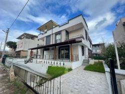 3+1-Zimmer Villa Zu Verkaufen in Cumhuriyet Bz. Seferihisar Doğanbey - 175 m²