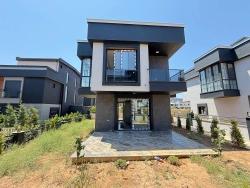 2+1-Zimmer Einfamilienhaus Zu Verkaufen in Cumhuriyet Bz. Seferihisar Doğanbey - 190 m²