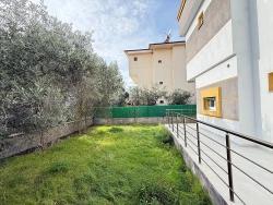 3 + 1 Brandneue Villa Mit Großem Garten Zum Verkauf In Seferihisar Doğanbey