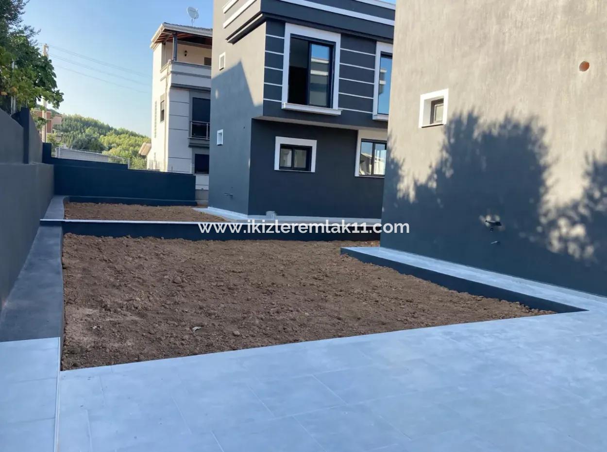 Komplett Freistehende Luxus 3 1 Villa Zum Verkauf In Seferisar Doganbey