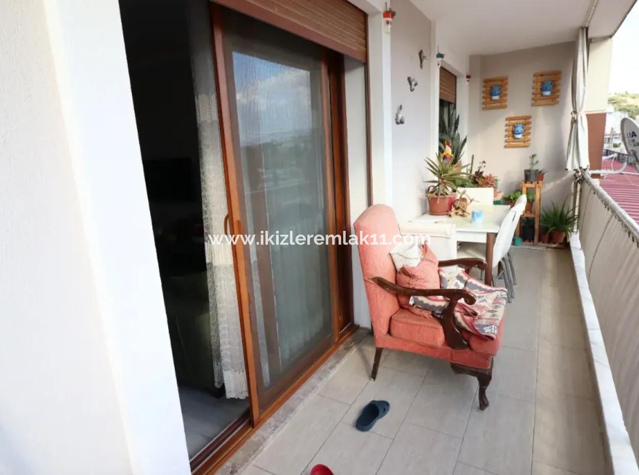 Seferihisar Ürkmez Zentrum Für Notfallverkauf 2 1 90M2 Luxuswohnung