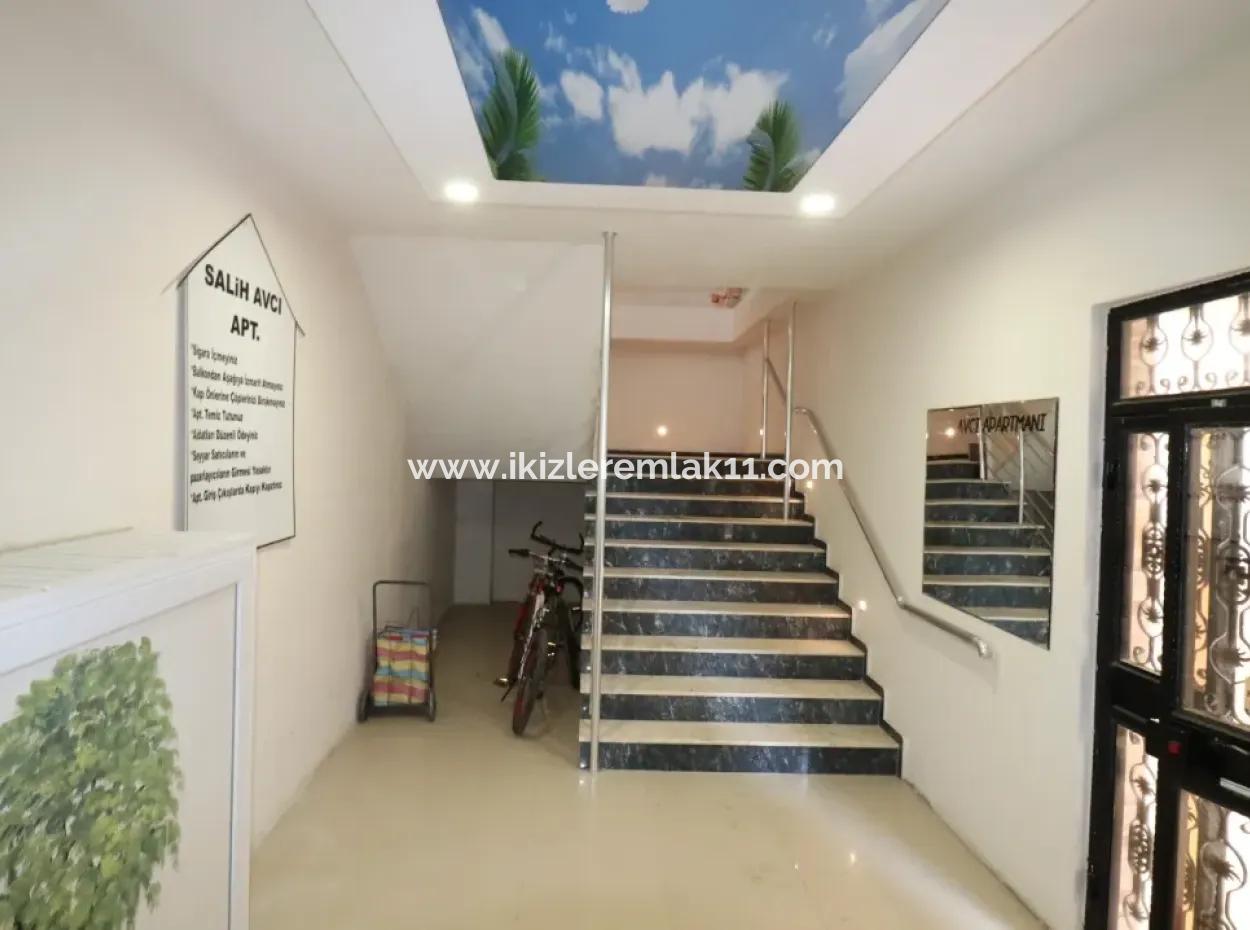 Seferihisar Ürkmez Zentrum Für Notfallverkauf 2 1 90M2 Luxuswohnung