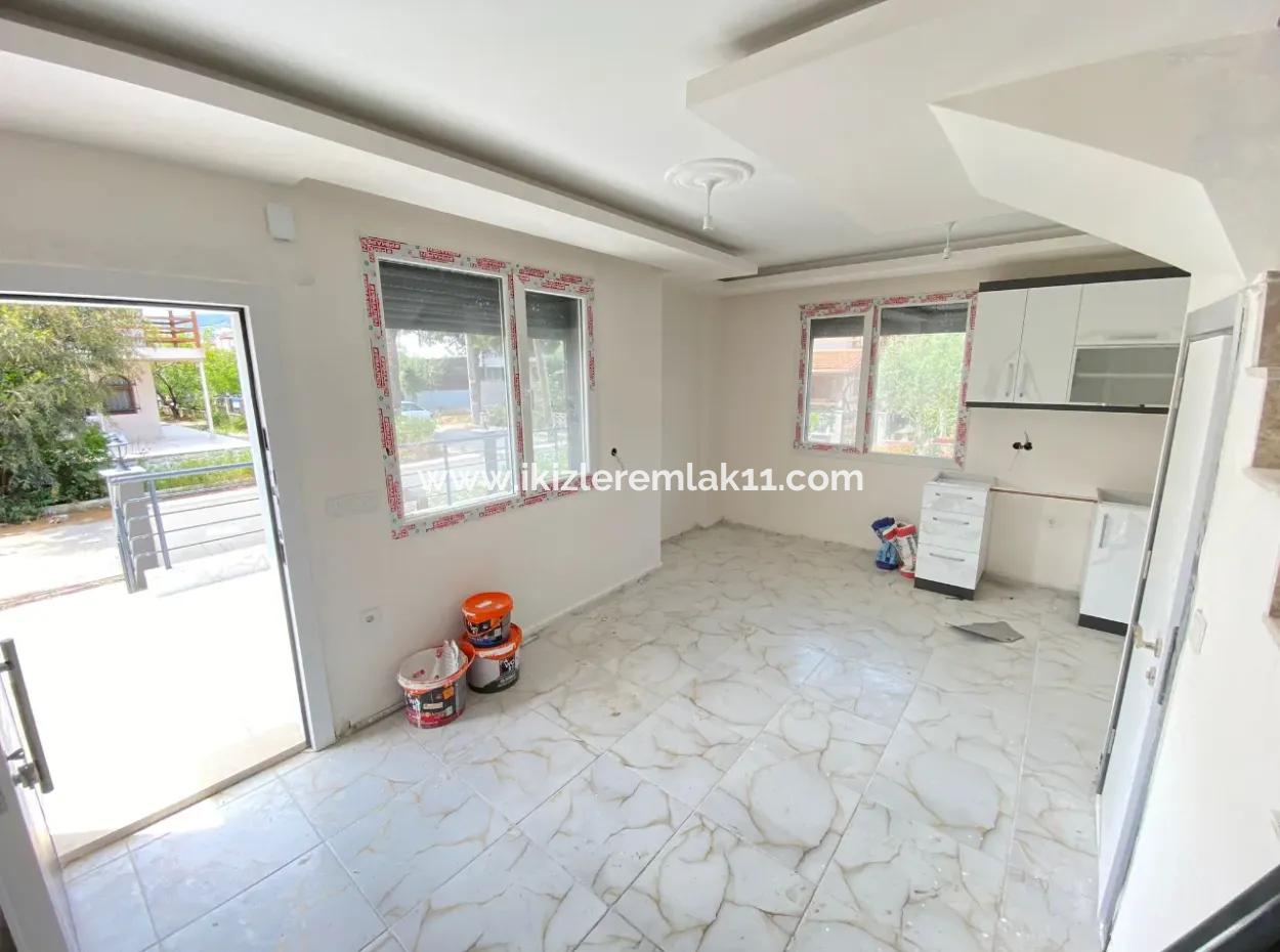 Geräumige Lage Zum Verkauf In Seferihisar Doğanbey 3 In 1 Luxusvilla