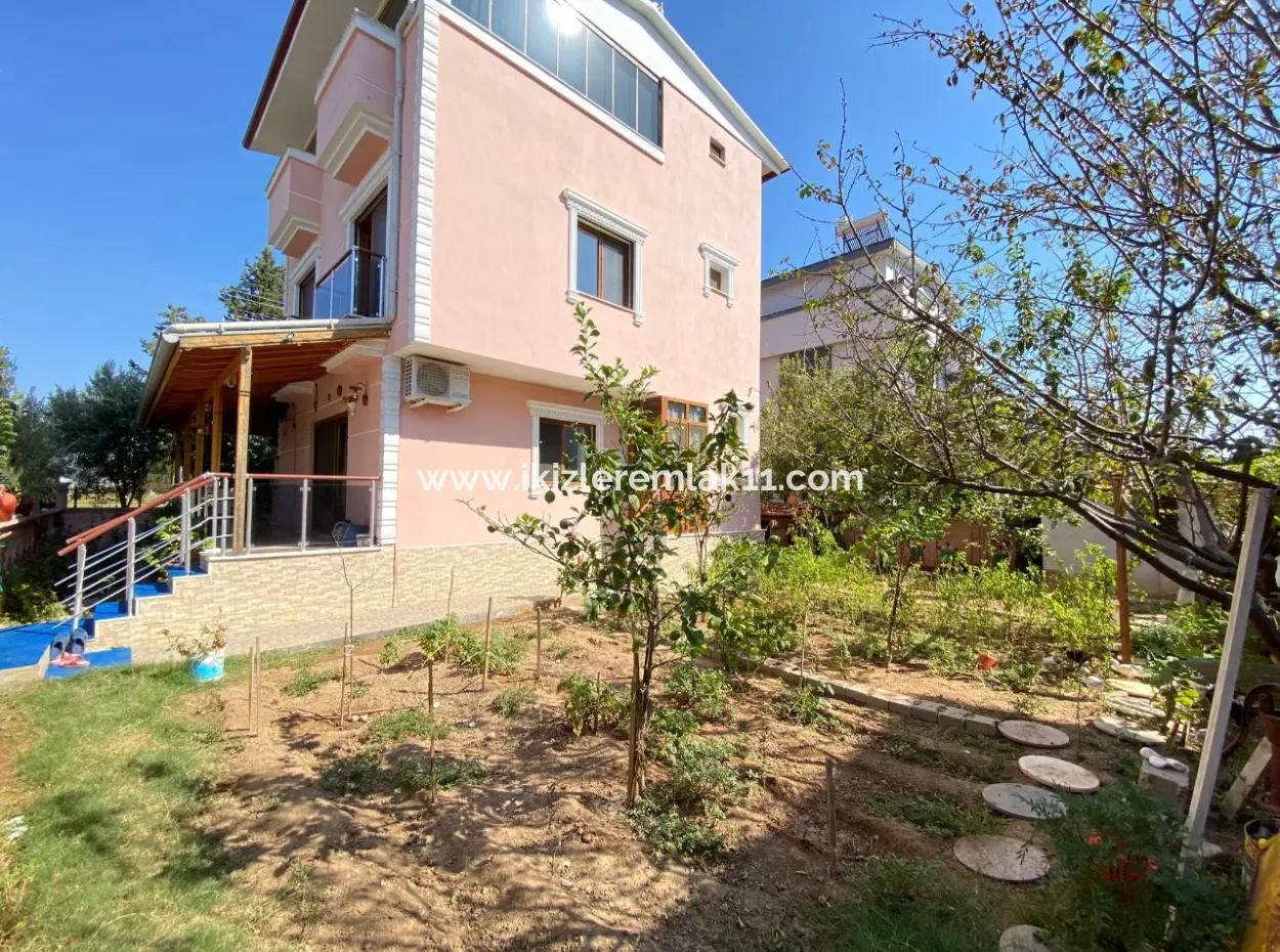 Freistehende Einzelvilla Mit Großem Garten 3 In 1 Kostenlos Zum Verkauf In Doğanbey