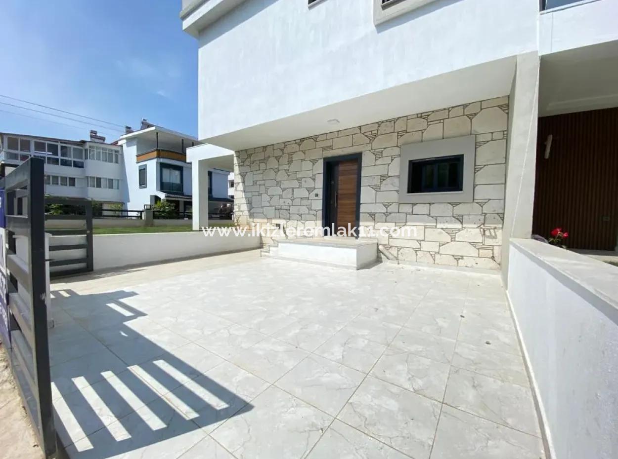 3 1 Neue Villa Mit Großem Garten Zum Verkauf In Seferihisar Doğanbey Am Meer