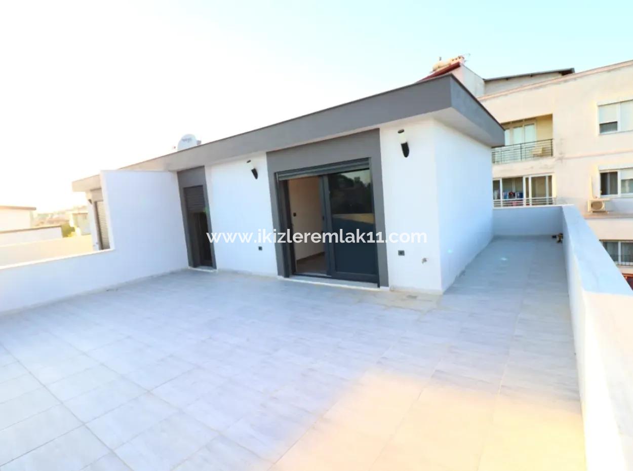 3-In-1-Maisonette-Villa Mit Null Großem Garten Zum Verkauf In Seferihisar Ürkmez