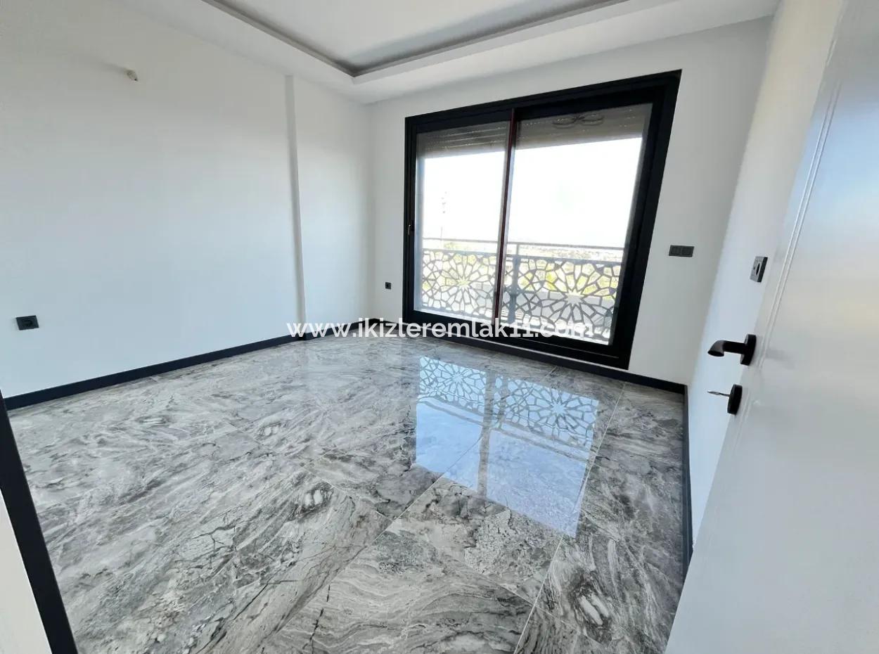 Ultra-Luxuriöse 3-In-1-Villa Mit Panoramablick Auf Das Meer In Doğanbey