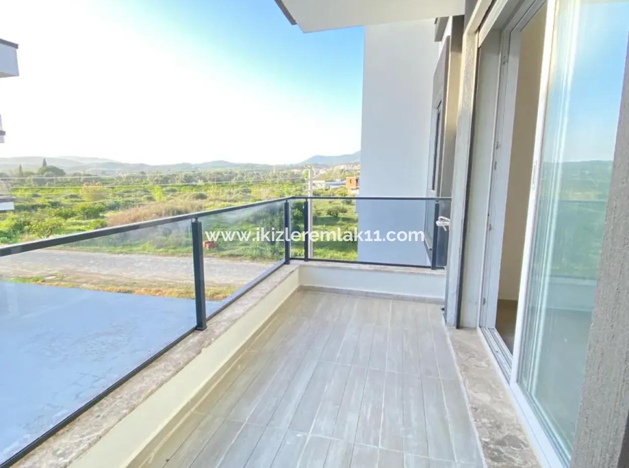 Geräumige Nützliche Null Zu Verkaufen 3 1 Wohnung Im Zentrum Von Ürkmez