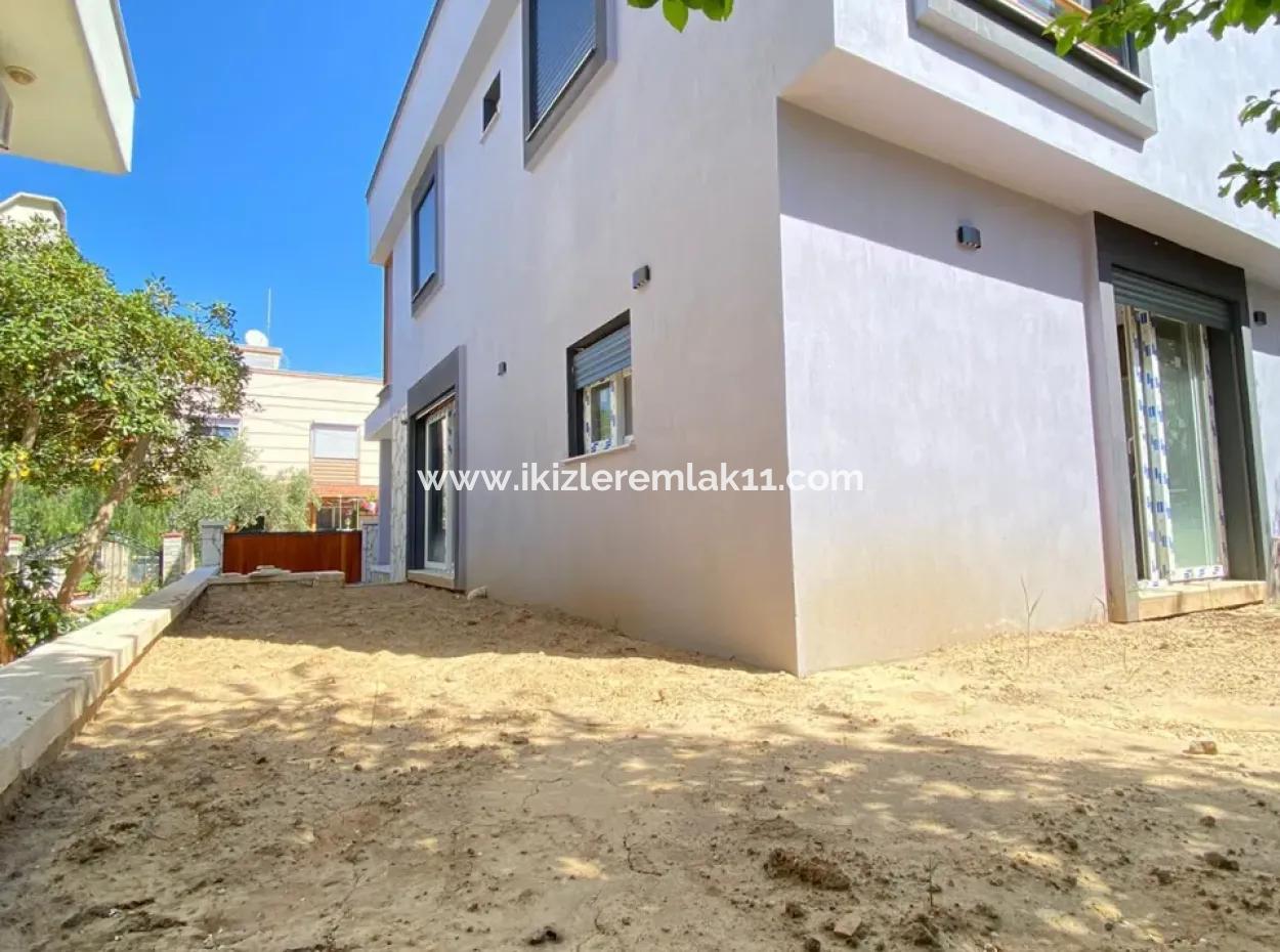 Neue Freistehende 3 1 Luxusvilla Zum Verkauf In Seferihisar Doğanbey