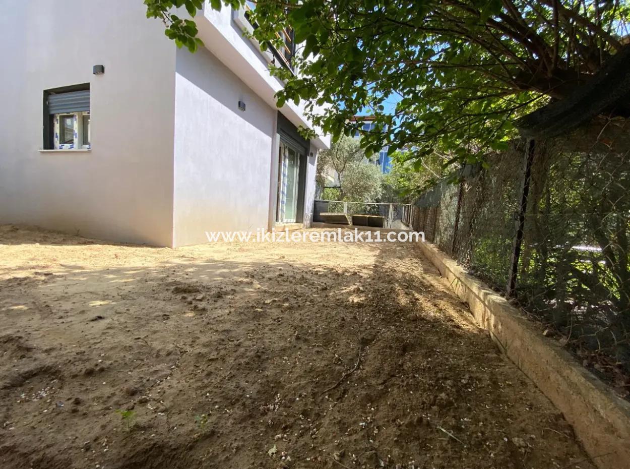 Neue Freistehende Einzelvilla Mit 3 1 Zum Verkauf In Seferihisar Doğanbey