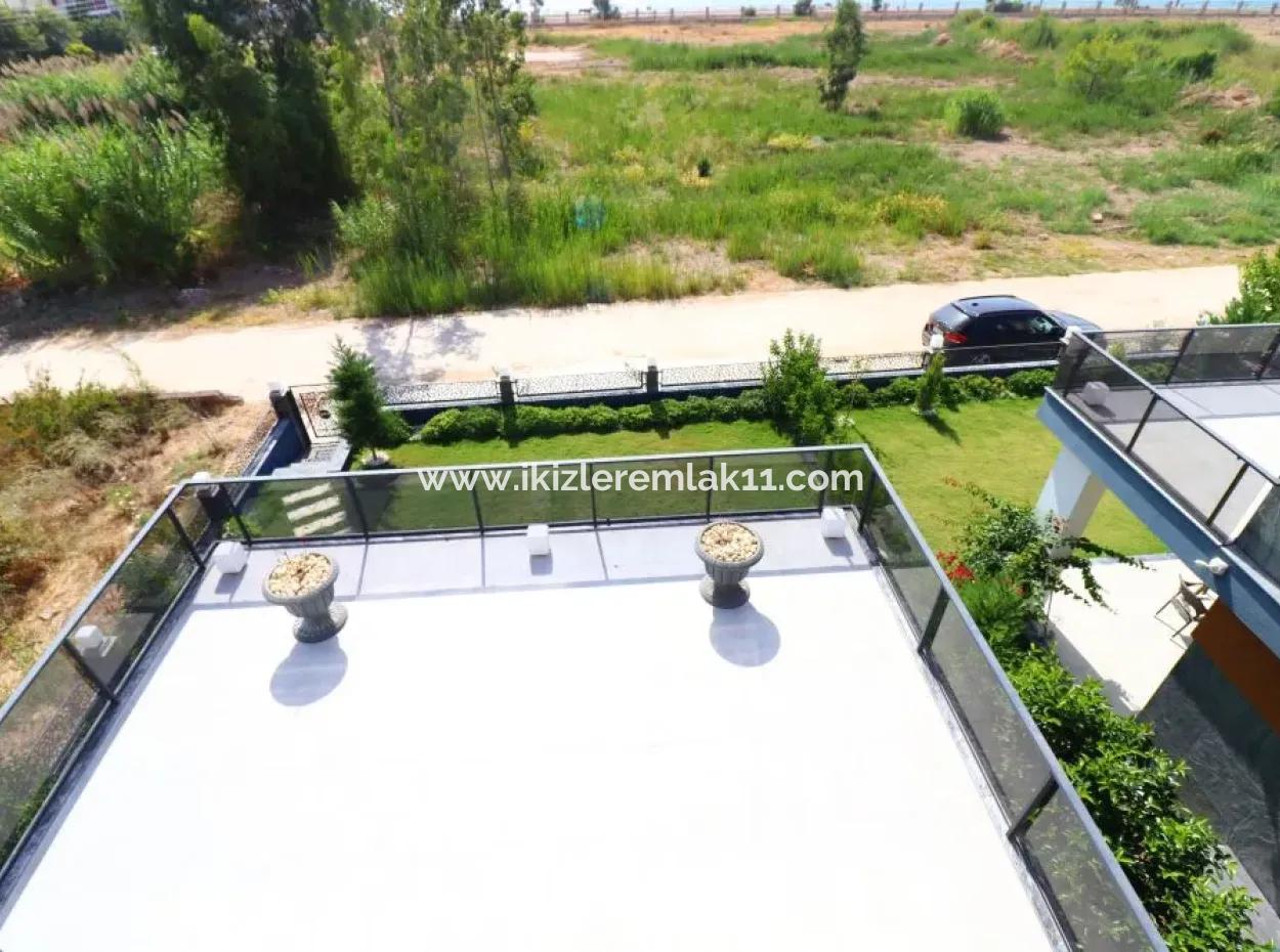 Freistehende 3 1 Ultra-Luxusvilla Zum Verkauf Auf Der Meerseite In Doganbey