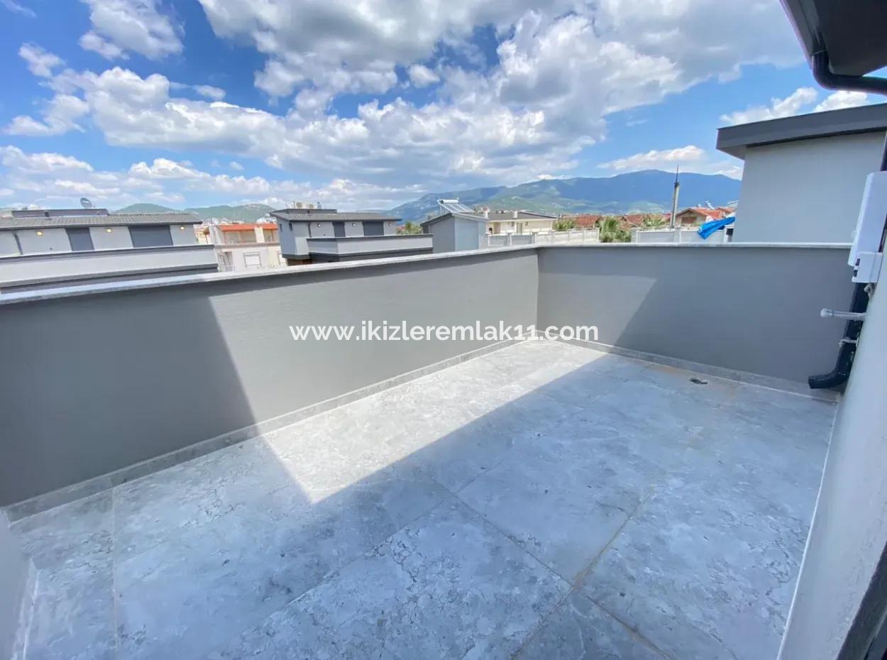 Izmir Menderes Ist Ein Einzelnes Freistehendes Ferienhaus Mit Großem Garten Und 4 1 Pool Zum Verkauf Auf Der Meerseite