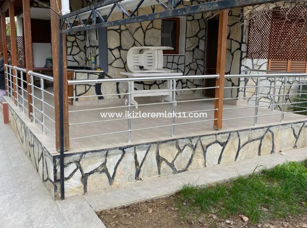 4 1 Villa Sommerhaus Zu Verkaufen In Einem Komplex In Seferihisar Doğanbey
