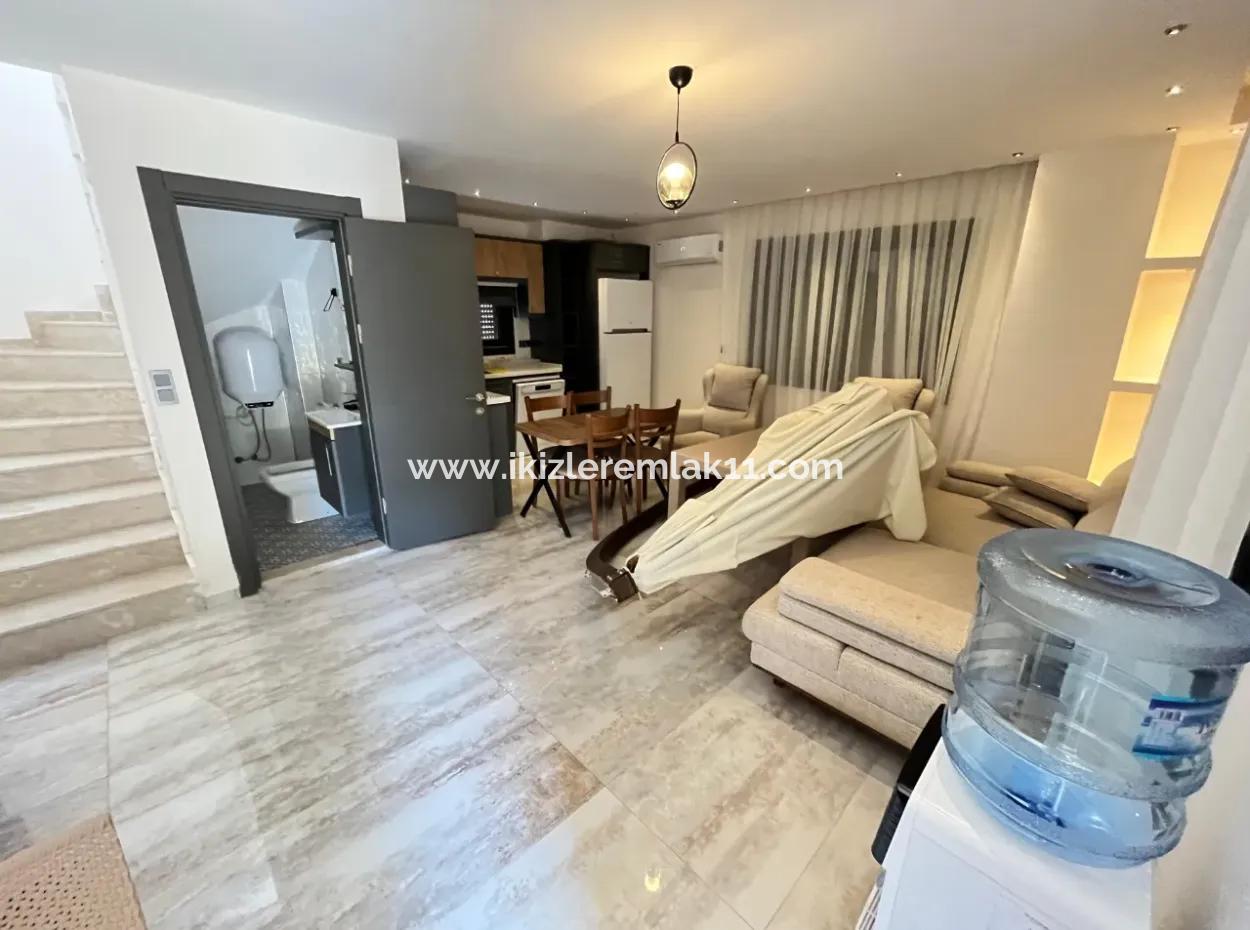 3 In 1 Möbliertes Maisonette-Ferienhaus Mit Garten In Einem Komplex In Doğanbey