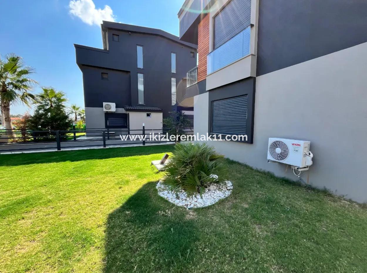 3 In 1 Möbliertes Maisonette-Ferienhaus Mit Garten In Einem Komplex In Doğanbey