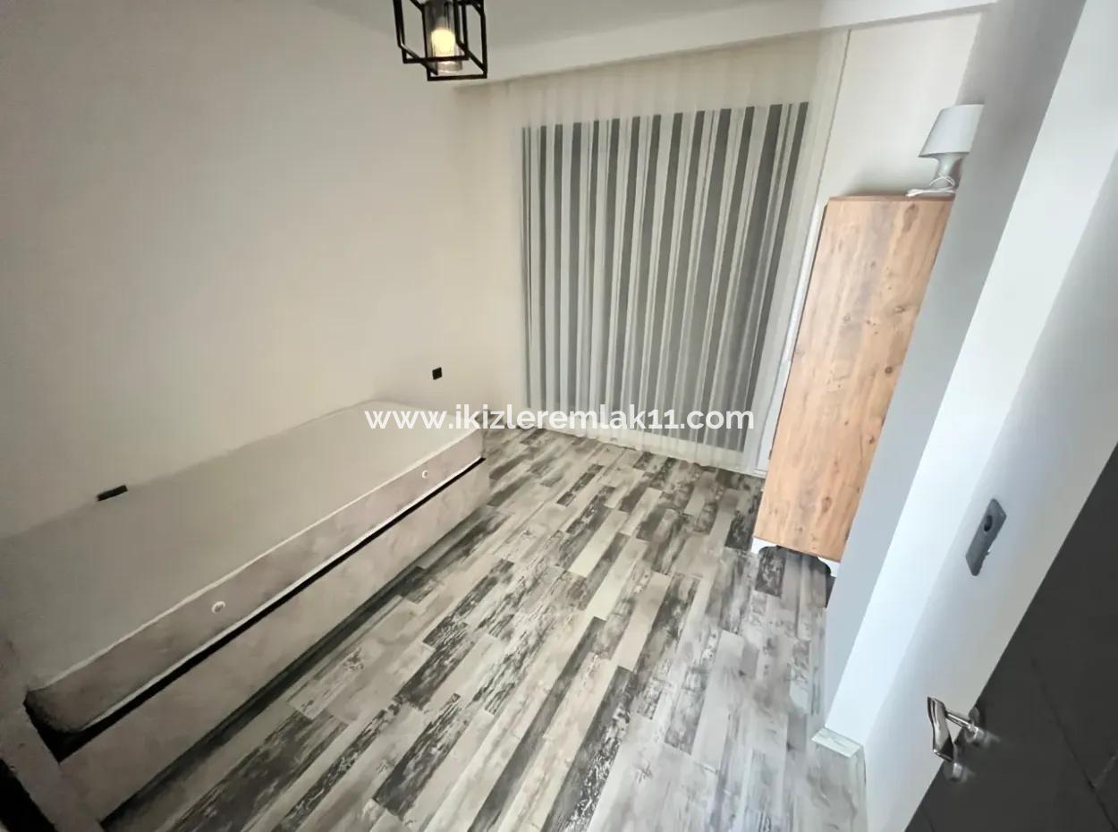 3 In 1 Möbliertes Maisonette-Ferienhaus Mit Garten In Einem Komplex In Doğanbey