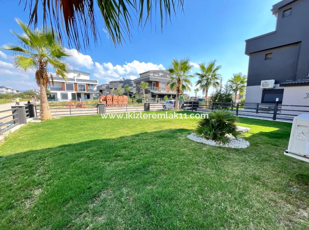 3 In 1 Möbliertes Maisonette-Ferienhaus Mit Garten In Einem Komplex In Doğanbey